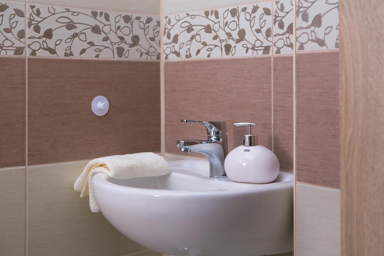 Forras Apartman 埃格尔 外观 照片